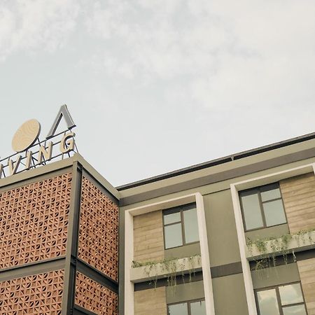 Hotel Loa Living Solo Baru Grogol Exterior foto