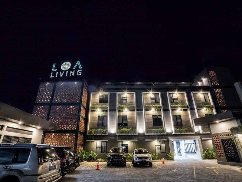 Hotel Loa Living Solo Baru Grogol Exterior foto